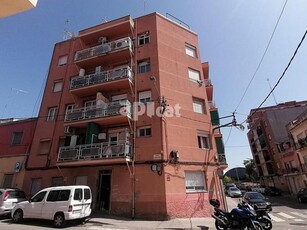 Piso en venta de 63 m2 en creu de barberà, Sabadell