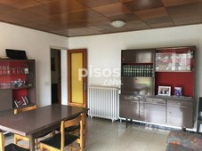 Casa en venta en Carretera d'Olot, cerca de Carrer de Miquel Ferrarons