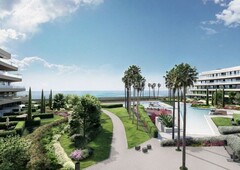 Apartamento nuevo desarrollo de 1, 2 y 3 dormitorios en primera línea de playa en venta en playamar, en Torremolinos