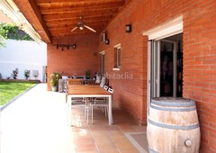 Chalet amplia y cómoda unifamiliar de 300 m2 en mirasol en Sant Cugat del Vallès