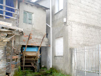 Casa en Calle OTERO PEDRAYO, Larouco