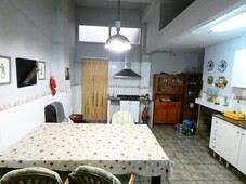 Casa sin ninguna comisión!! casa amplia con garaje muy completa en Alzira