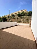 Dúplex con 3 habitaciones con parking, piscina, aire acondicionado y vistas a la montaña en Mijas