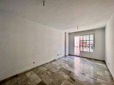 El piso con dos habitaciones en Zona Parque Eugenia, Malaga