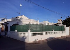 Planta baja de esquina en Los Narejos (Murcia)