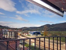 Se vende apartamento de un dormitorio dentro de urbanización en el centro de Unquera