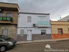 Venta Casa adosada en Camino Masegosas Linares. Muy buen estado con terraza 184 m²