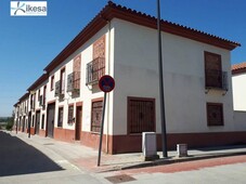 Venta Casa adosada en Rochafria Pedro Abad. 120 m²