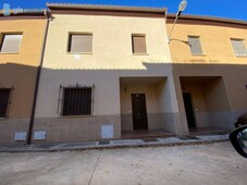 Venta Casa adosada en Melgar Pastrana. Con terraza 164 m²