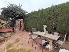 Venta Casa pareada en Calle Alhelí Linares. Buen estado con terraza 245 m²