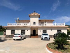 Venta Casa unifamiliar Alhaurín de la Torre. Nueva calefacción central 1452 m²