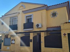 Venta Casa unifamiliar Bollullos de la Mitación. Con balcón 150 m²