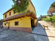 Venta Casa unifamiliar en Calle Montserrat Vidreres. Buen estado con terraza 370 m²