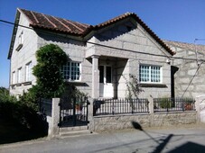 Venta Casa unifamiliar en Rúa Sobran 58 Vilagarcía de Arousa. Buen estado con terraza calefacción central 348 m²