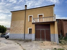 Venta Casa unifamiliar en Real San Esteban de Gormaz. Buen estado plaza de aparcamiento calefacción individual 235 m²
