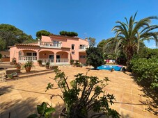 Venta Chalet en Doctor Fleming Sant Feliu de Guíxols. Muy buen estado plaza de aparcamiento calefacción central 375 m²