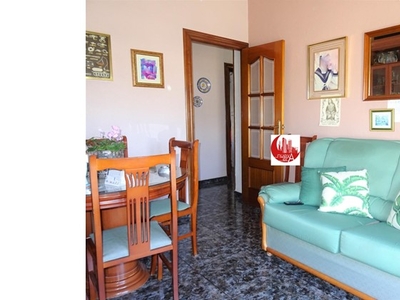 ¡2º piso sin ascensor en venta de 3 dormitorios en Santa Lucía!