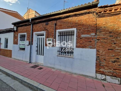 Casa adosada en venta en Camino de La Esperanza-Arturo León