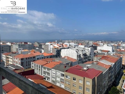 Casa en venta en Ronda de Outeiro, cerca de Avenida de Finisterre