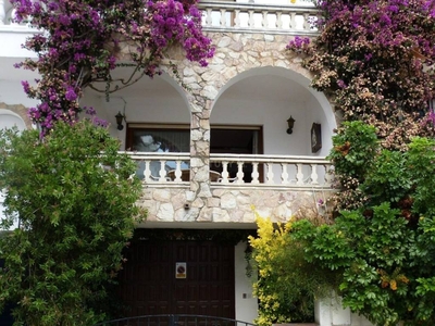 Venta Casa unifamiliar Castelló d'Empúries. Buen estado 101 m²
