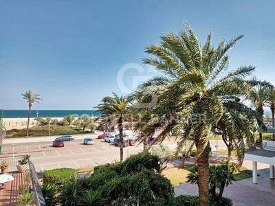 Venta Piso Castelló d'Empúries. Piso de dos habitaciones Muy buen estado con terraza