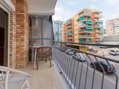 Venta Piso Cullera. Piso de tres habitaciones en Agustin Oliver 6. Primera planta con terraza