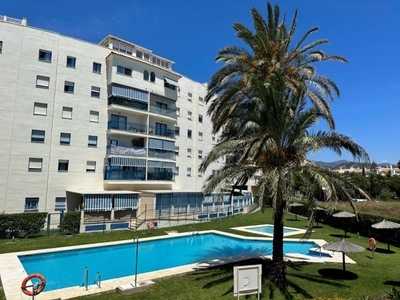 Venta Piso Estepona. Piso de tres habitaciones en Puerta Del Mar 44. Con terraza