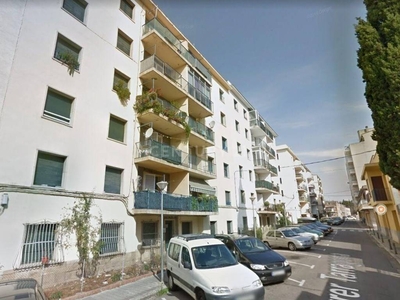 Venta Piso Figueres. Piso de cuatro habitaciones Buen estado con terraza