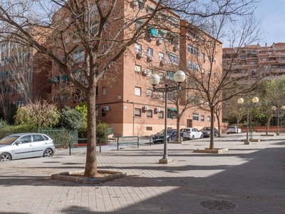 Venta Piso Granada. Piso de tres habitaciones Segunda planta