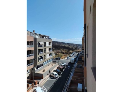 Venta Piso Güímar. Piso de dos habitaciones en Calle Almirante Cervera. Buen estado tercera planta con terraza