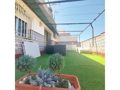 Venta Piso Huelva. Piso de cuatro habitaciones Buen estado quinta planta con terraza