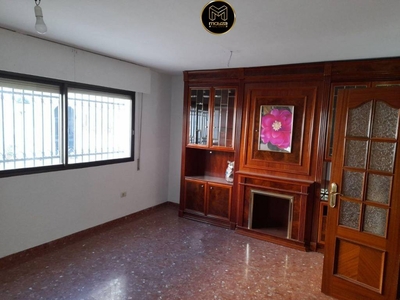 Venta Piso Jaén. Piso de dos habitaciones Planta baja