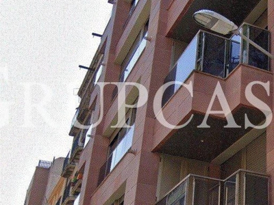 Venta Piso Lleida. Piso de tres habitaciones Cuarta planta con balcón