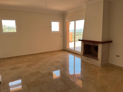 Venta Piso Mijas. Piso de tres habitaciones en Calle Madrid. Tercera planta con terraza