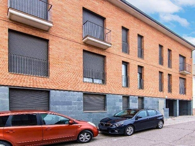 Venta Piso Os de Balaguer. Piso de dos habitaciones en Calle Jacint Verdaguer. Tercera planta con terraza