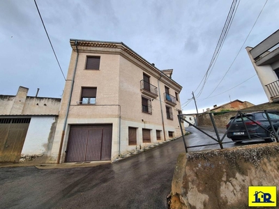 Venta Piso Villar de Olalla. Piso de dos habitaciones Plaza de aparcamiento calefacción individual