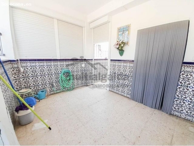 VIVIENDA EN LA ZONA DEL CHAPARRAL