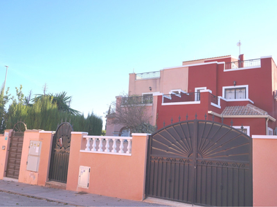 Bungalow en Los Montesinos