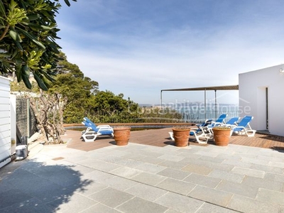 Casa exclusiva villa de lujo a unos pasos de la playa, entre y pals, con increíbles vistas al mar en Begur