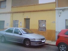 Casa en calle Almazora