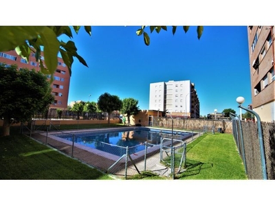 Apartamento con piscina en Valdepasillas