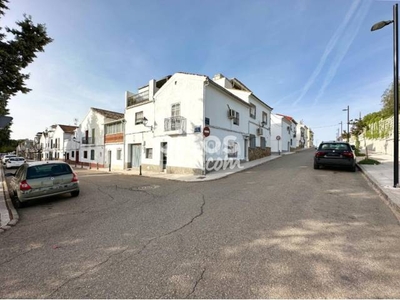 Casa adosada en venta en La Paz-Las Américas-Estación Linares-Baeza