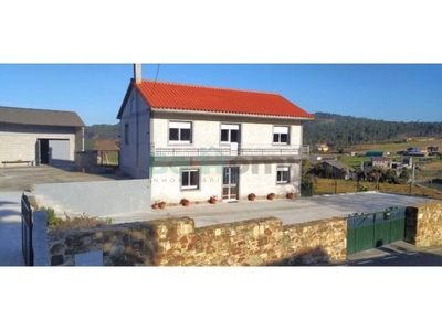 Casa con terreno de 5200 m²