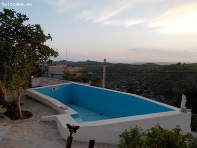 Casa independiente con fantásticas vistas mar y montaña.