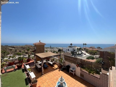 FABULOSA MANSION DE 4 PLANTAS CON VISTAS AL MAR, SOLARIUM, ASCENSOR Y PISCINA INTERNA, A 5 MIN PLAYA