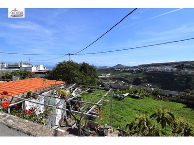 ¡¡ OPORTUNIDAD CASA CON TERRENO !! Se vende casa terrera con terreno con vistas al mar y la montaña