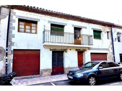 Se vende Edificio con Proyecto para 4 viviendas en Buitrago del Lozoya