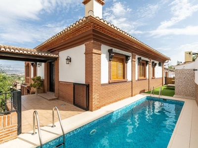 Venta Casa unifamiliar Albolote. Con terraza 277 m²