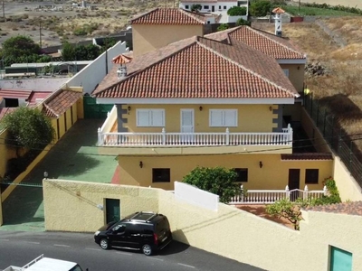 Venta Casa unifamiliar en Polígono 16 Paraje 347 MALPAIS 588 Candelaria. Con terraza 500 m²