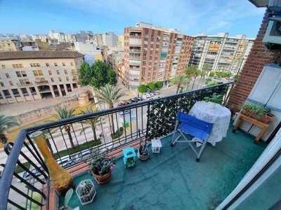 Venta Piso Alzira. Piso de cuatro habitaciones Buen estado séptima planta